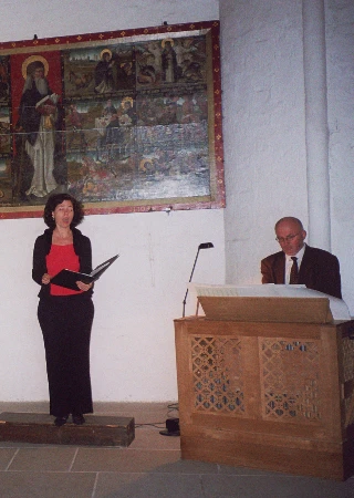 Inauración de la exposición SKULPTUREM IM DOM, Catedral de Lübeck (Alemania), 11 de octubre de 2003. Canta Marina Bollaín; toca el organo Hartmut Rohmeyer
