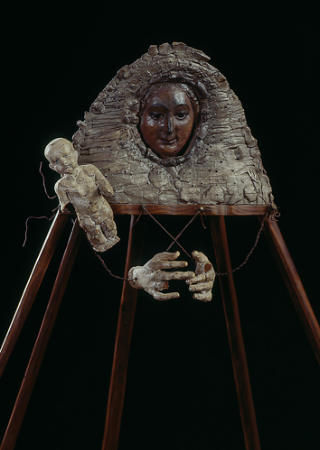Nieves, terracota policromada y madera de tea, 80 x 83 x 40 (1991)