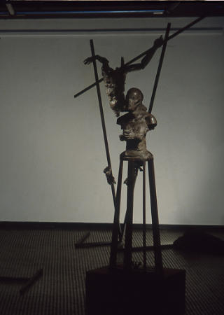 ''Crucifixión'' en Divino Maniquí